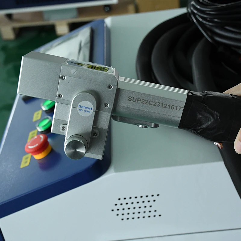 Industrial Laser Cleaning Machine - Tête de nettoyage laser portative SUP22C,